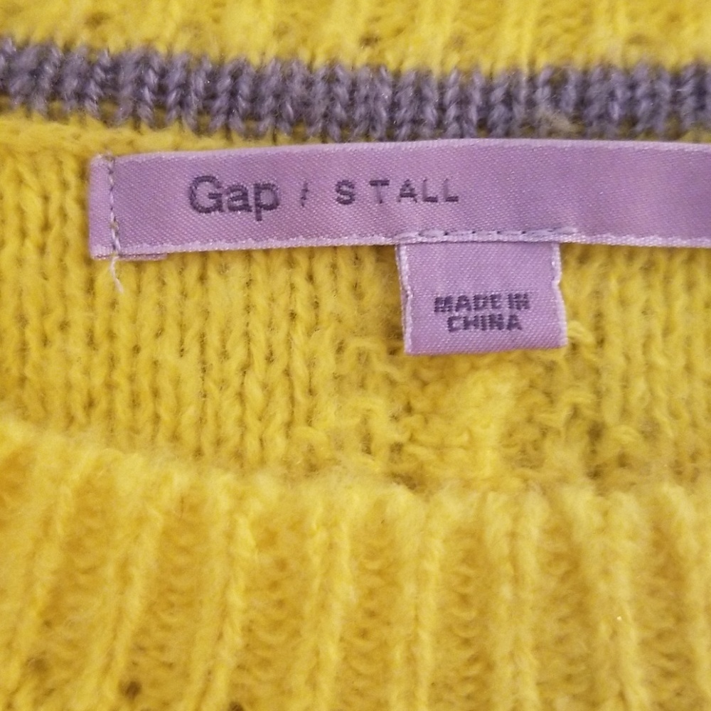 GAP sweater - Picture 3 of 4